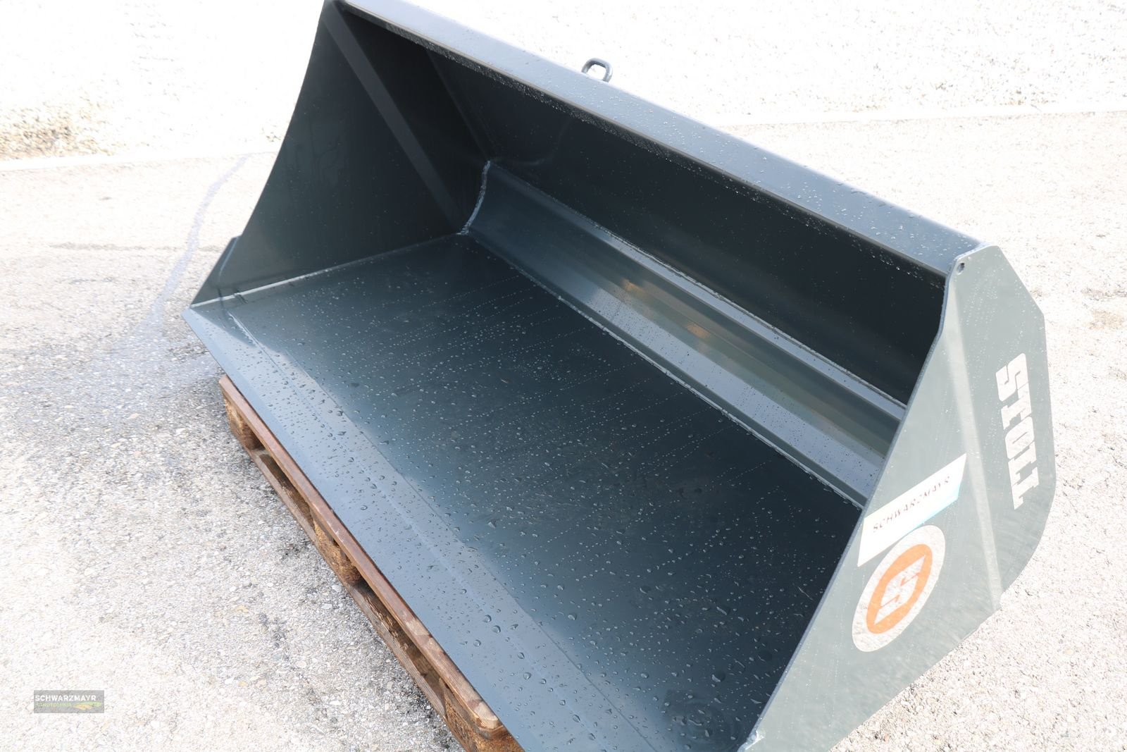 Frontladerzubehör of the type Stoll Universalschaufel 1,90m, Neumaschine in Gampern (Picture 7)