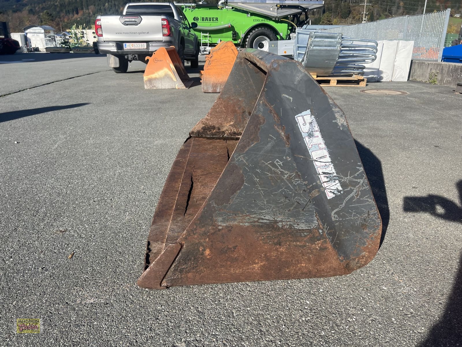 Frontladerzubehör of the type Stoll Universalschaufel 205, Gebrauchtmaschine in Kötschach (Picture 7)