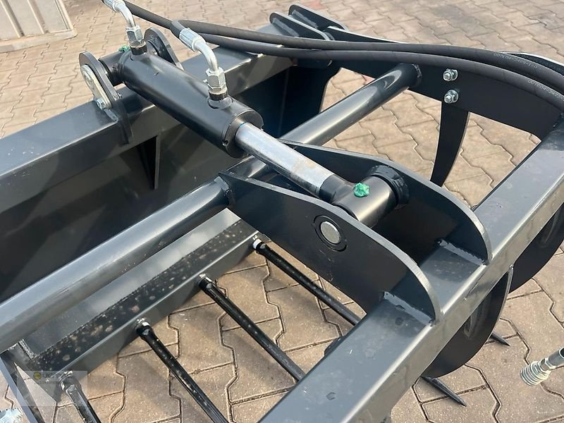 Frontladerzubehör des Typs Vemac Krokodilgebiss 90 cm Kroko Schaufel Weidemann Schäffer Hoflader, Neumaschine in Sülzetal OT Osterweddingen (Bild 1)
