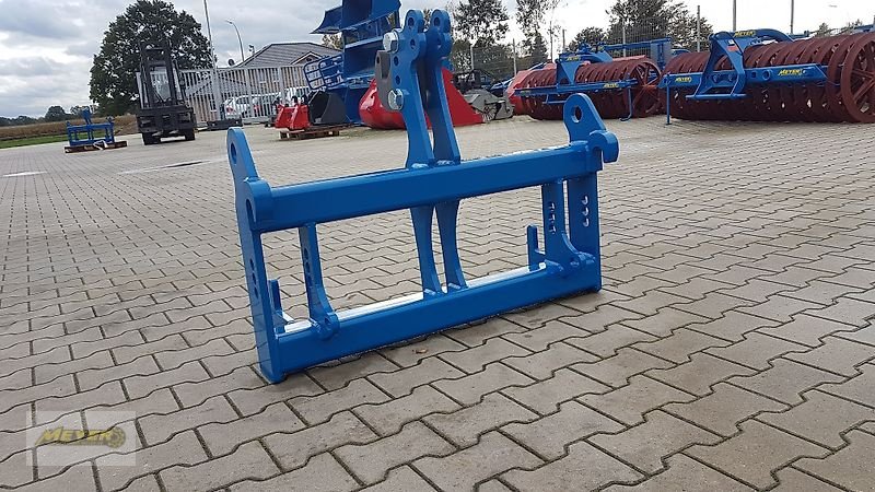 Frontladerzubehör типа WM Meyer DP Dreipunktadapterrahmen, Neumaschine в Andervenne (Фотография 9)