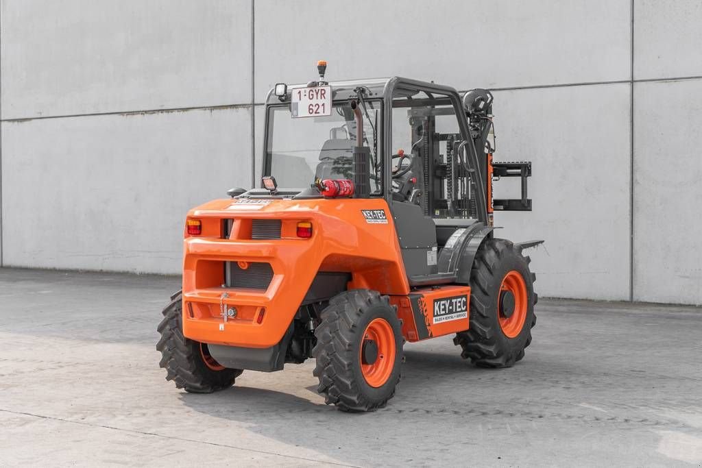 Frontstapler des Typs Ausa C 251 H x4, Neumaschine in Moerbeke (Bild 5)