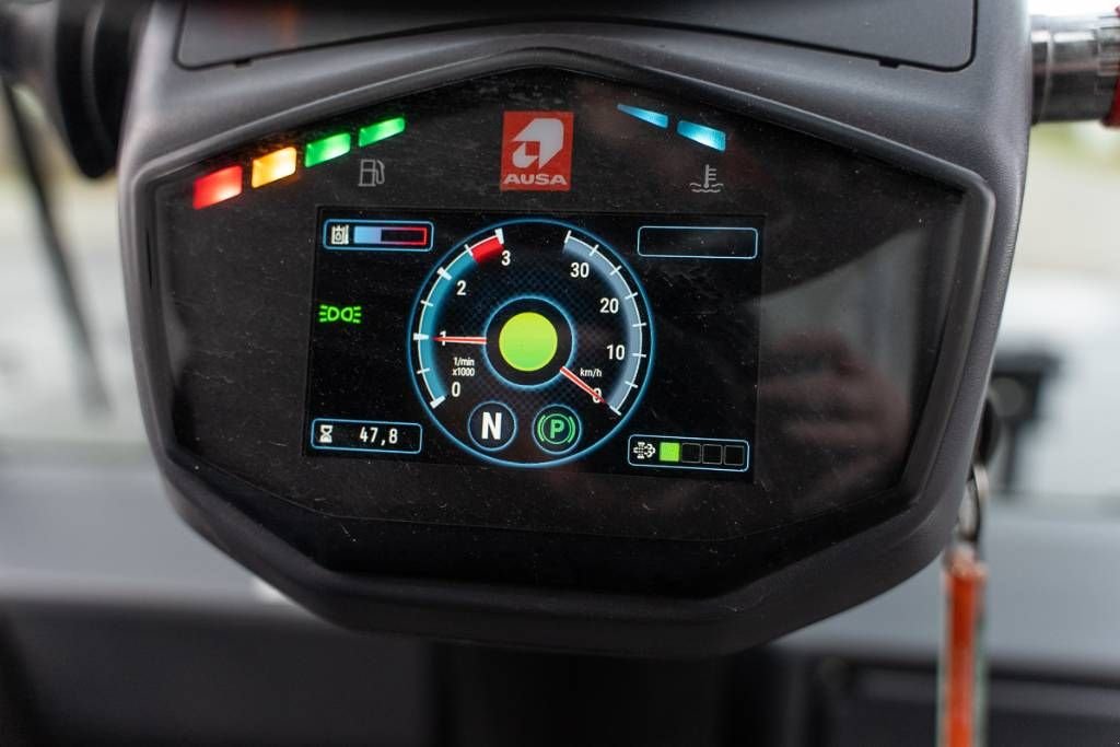 Frontstapler van het type Ausa C 251 H x4, Neumaschine in Moerbeke (Foto 10)