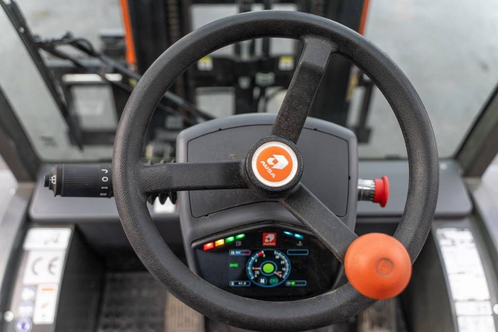 Frontstapler van het type Ausa C 251 H x4, Neumaschine in Moerbeke (Foto 8)