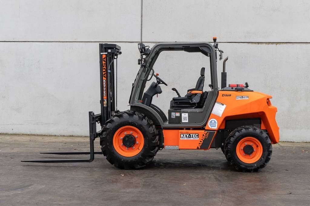 Frontstapler des Typs Ausa C 251 H x4, Neumaschine in Moerbeke (Bild 3)