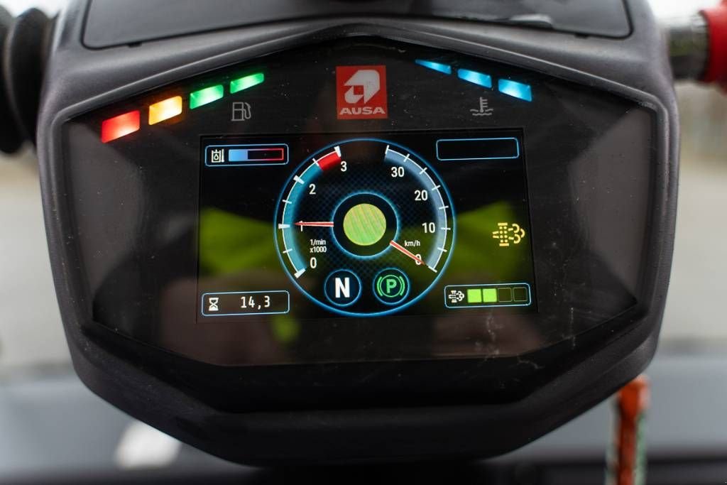 Frontstapler des Typs Ausa C 251 H x4, Neumaschine in Moerbeke (Bild 10)