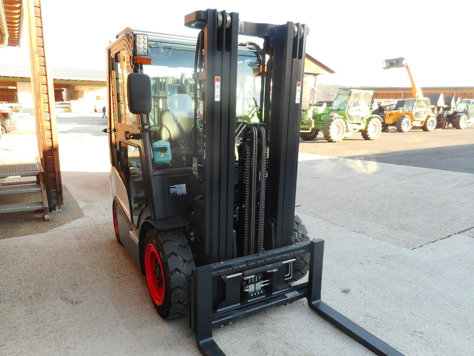 Frontstapler of the type Bobcat D25NXP Triplex 4,7m + SS + 4. Kreis + Kabine, Gebrauchtmaschine in St. Nikolai ob Draßling (Picture 4)