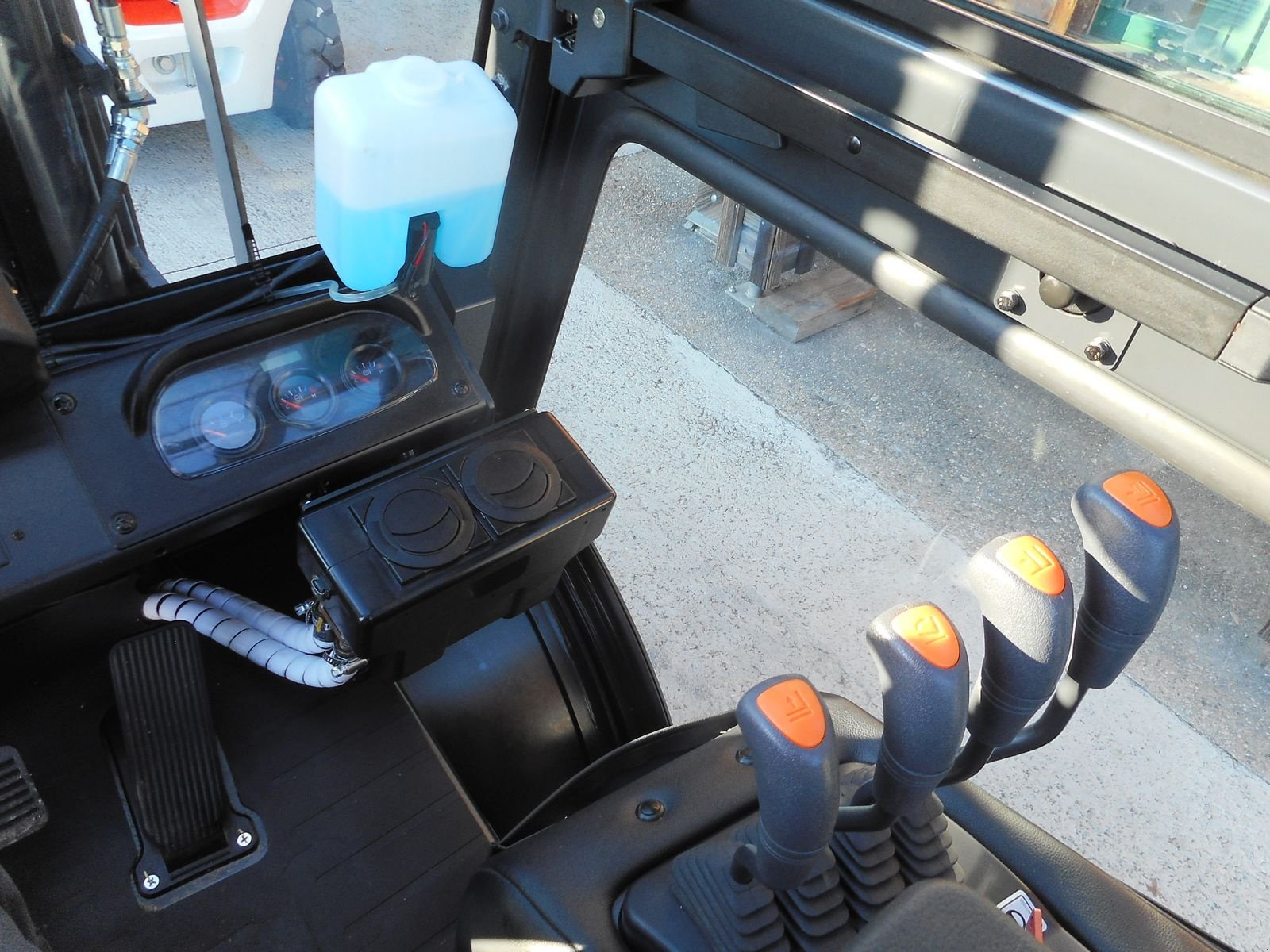 Frontstapler of the type Bobcat D25NXP Triplex 4,7m + SS + 4. Kreis + Kabine, Gebrauchtmaschine in St. Nikolai ob Draßling (Picture 15)