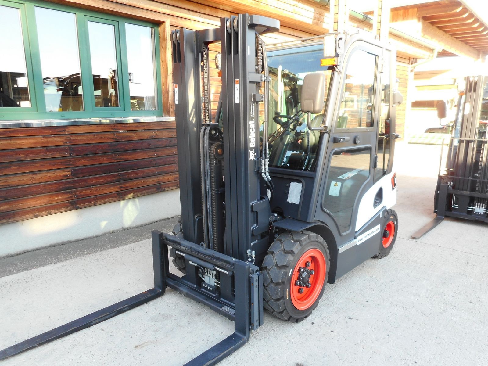 Frontstapler of the type Bobcat D25NXP Triplex 4,7m + SS + 4. Kreis + Kabine, Gebrauchtmaschine in St. Nikolai ob Draßling (Picture 2)