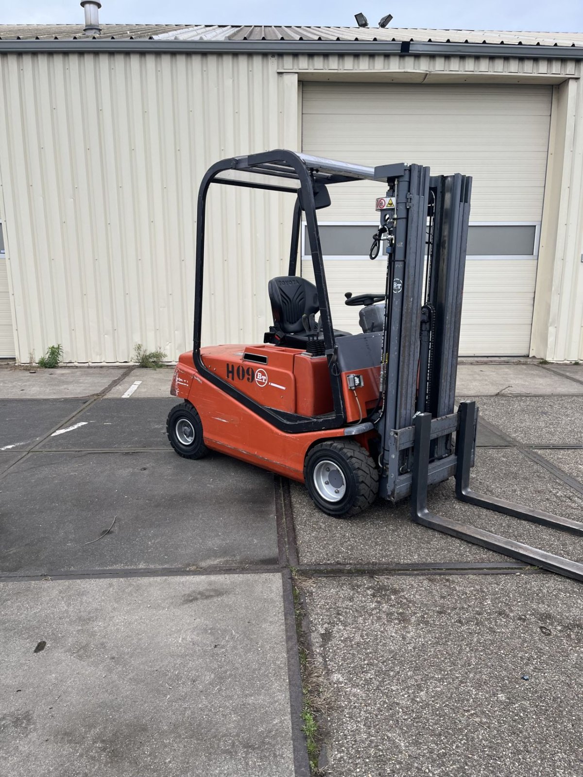 Frontstapler des Typs BT CBE 2.0 F, Gebrauchtmaschine in Etten Leur (Bild 2)