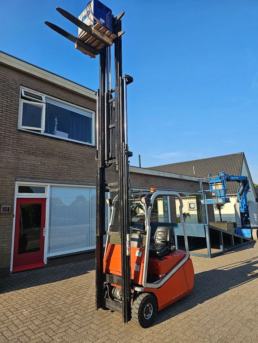 Frontstapler des Typs BT Cesab cargo 6m mast triplo elektrische heftruck, Gebrauchtmaschine in Scherpenzeel (Bild 10)