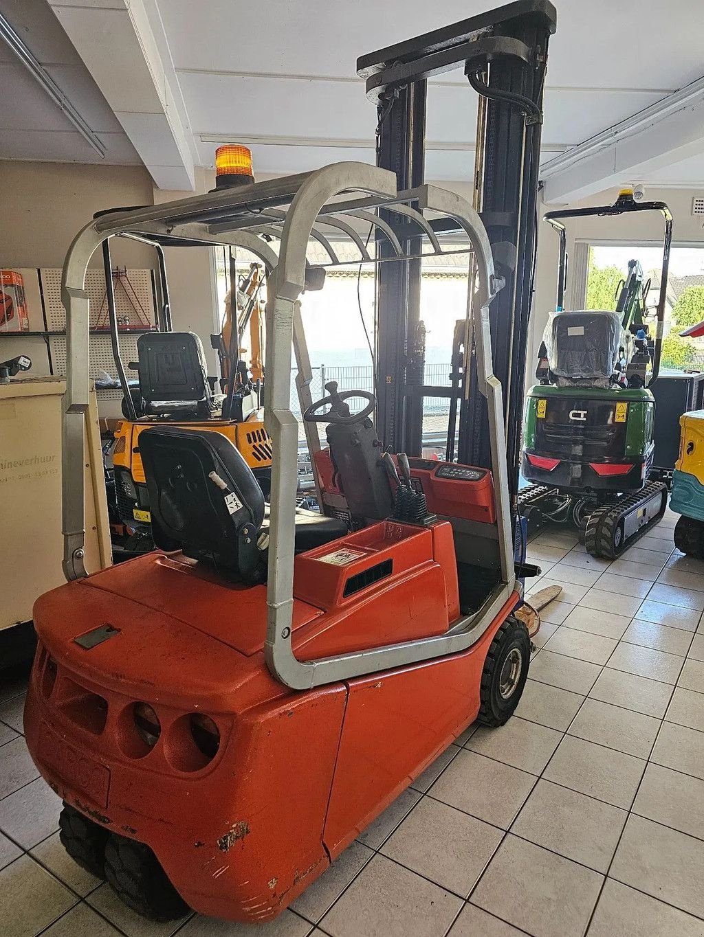 Frontstapler des Typs BT Cesab cargo 6m mast triplo elektrische heftruck, Gebrauchtmaschine in Scherpenzeel (Bild 3)