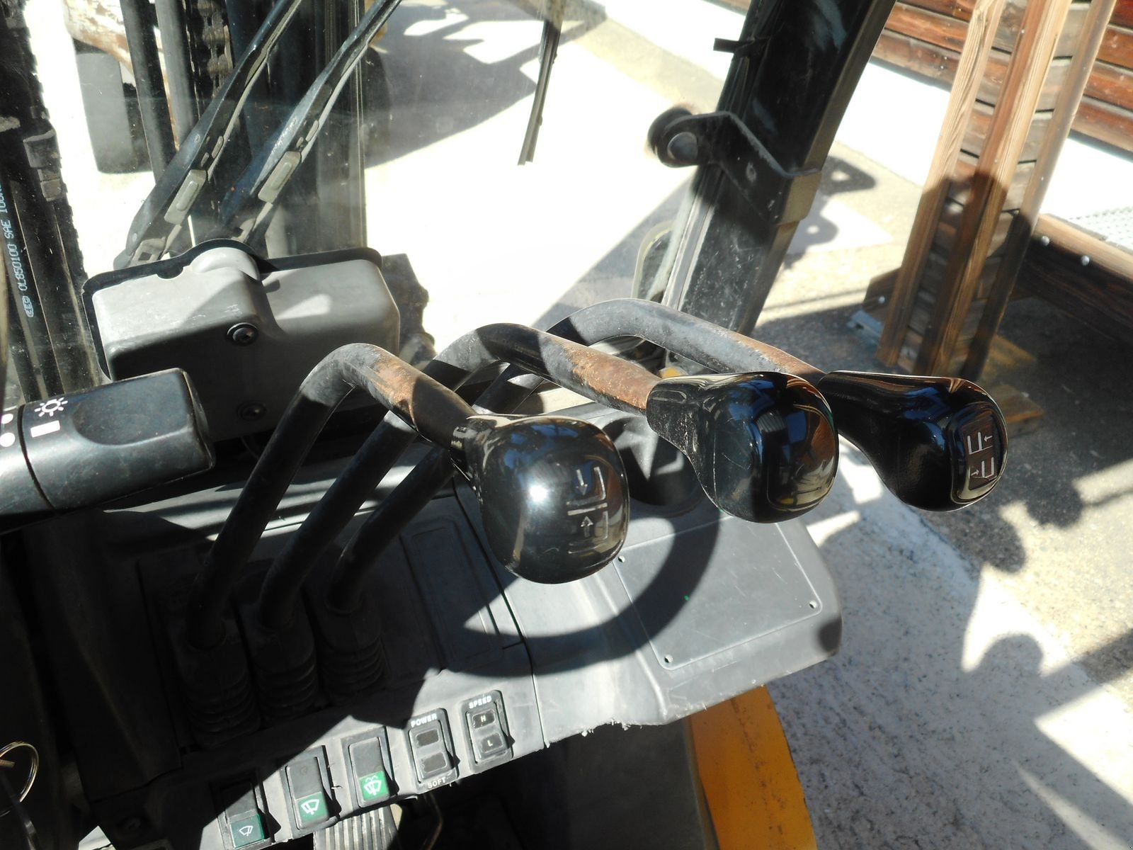 Frontstapler del tipo CAT DP30N Triplex 5,97 Meter + SS + LS + Halbkab., Gebrauchtmaschine In St. Nikolai ob Draßling (Immagine 10)