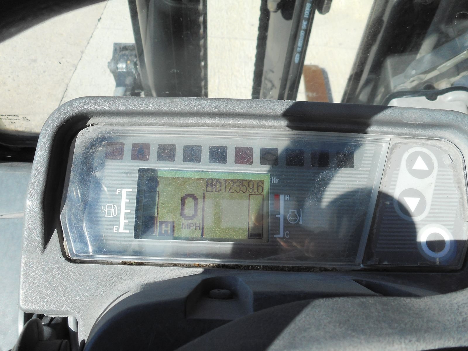 Frontstapler del tipo CAT DP30N Triplex 5,97 Meter + SS + LS + Halbkab., Gebrauchtmaschine In St. Nikolai ob Draßling (Immagine 11)