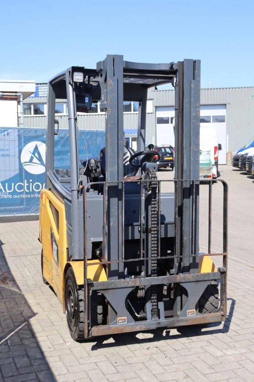 Frontstapler a típus Caterpillar 2EP500, Gebrauchtmaschine ekkor: Antwerpen (Kép 8)