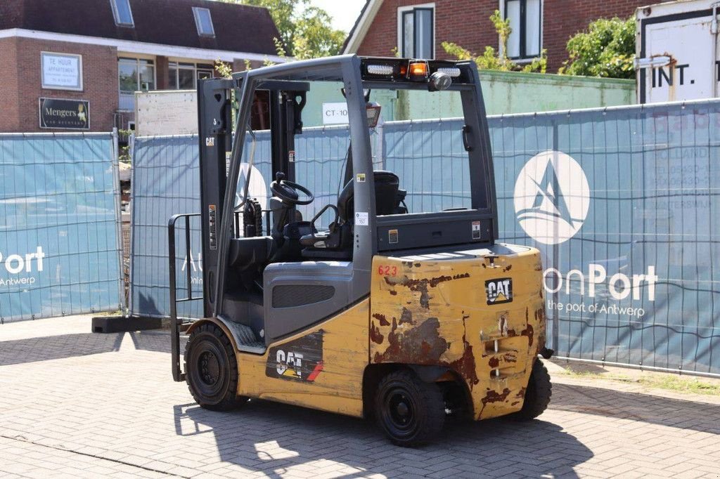 Frontstapler a típus Caterpillar 2EP500, Gebrauchtmaschine ekkor: Antwerpen (Kép 4)