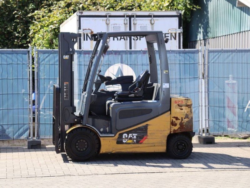 Frontstapler a típus Caterpillar 2EP500, Gebrauchtmaschine ekkor: Antwerpen (Kép 1)