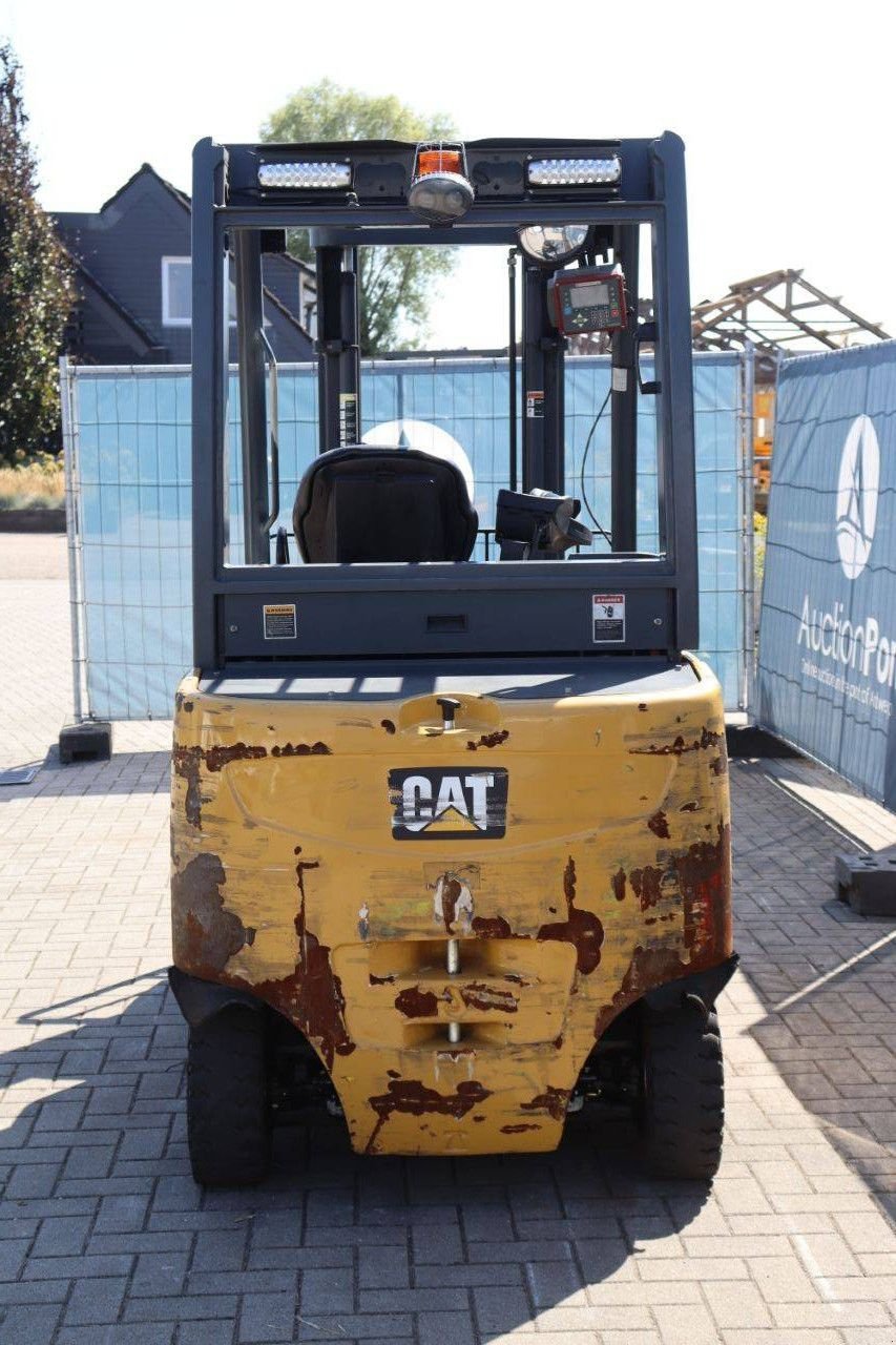 Frontstapler a típus Caterpillar 2EP500, Gebrauchtmaschine ekkor: Antwerpen (Kép 5)