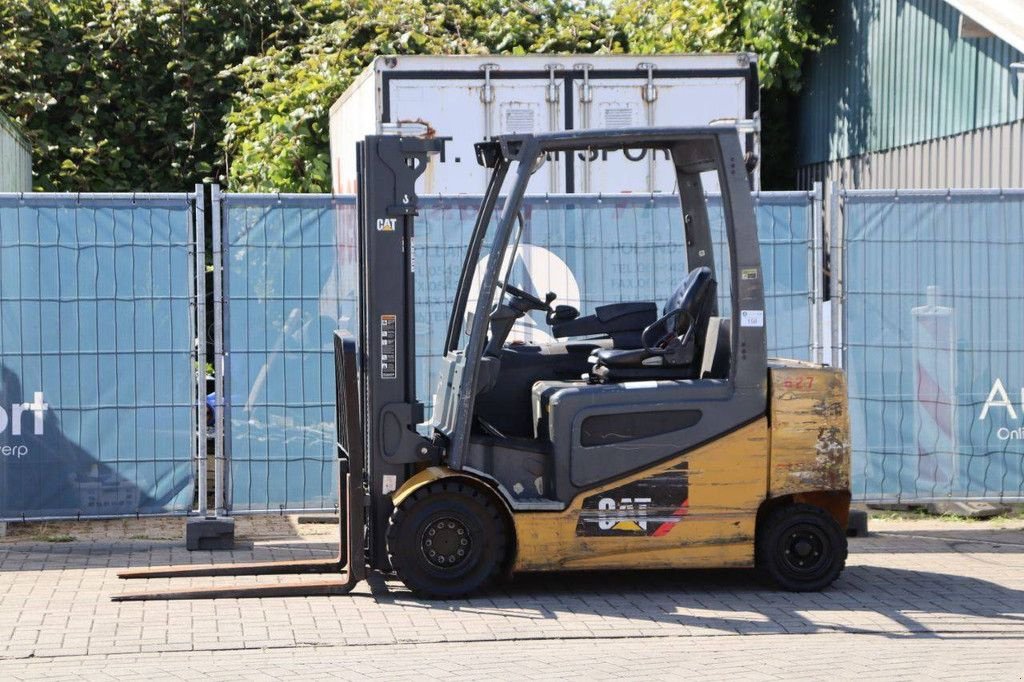 Frontstapler Türe ait Caterpillar 2EP5000, Gebrauchtmaschine içinde Antwerpen (resim 1)