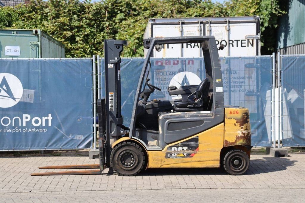Frontstapler of the type Caterpillar 2EP5000, Gebrauchtmaschine in Antwerpen (Picture 2)