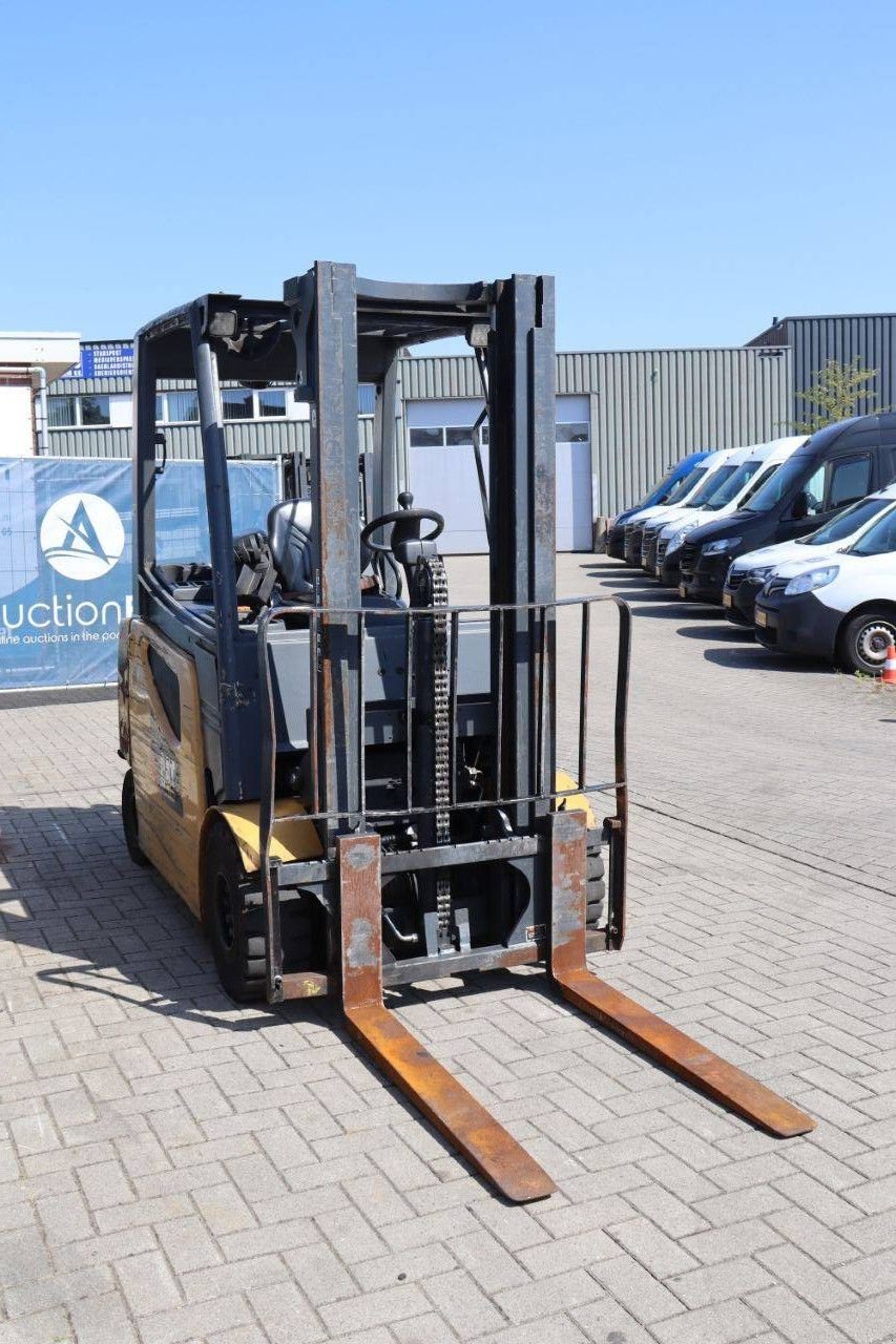 Frontstapler of the type Caterpillar 2EP5000, Gebrauchtmaschine in Antwerpen (Picture 8)