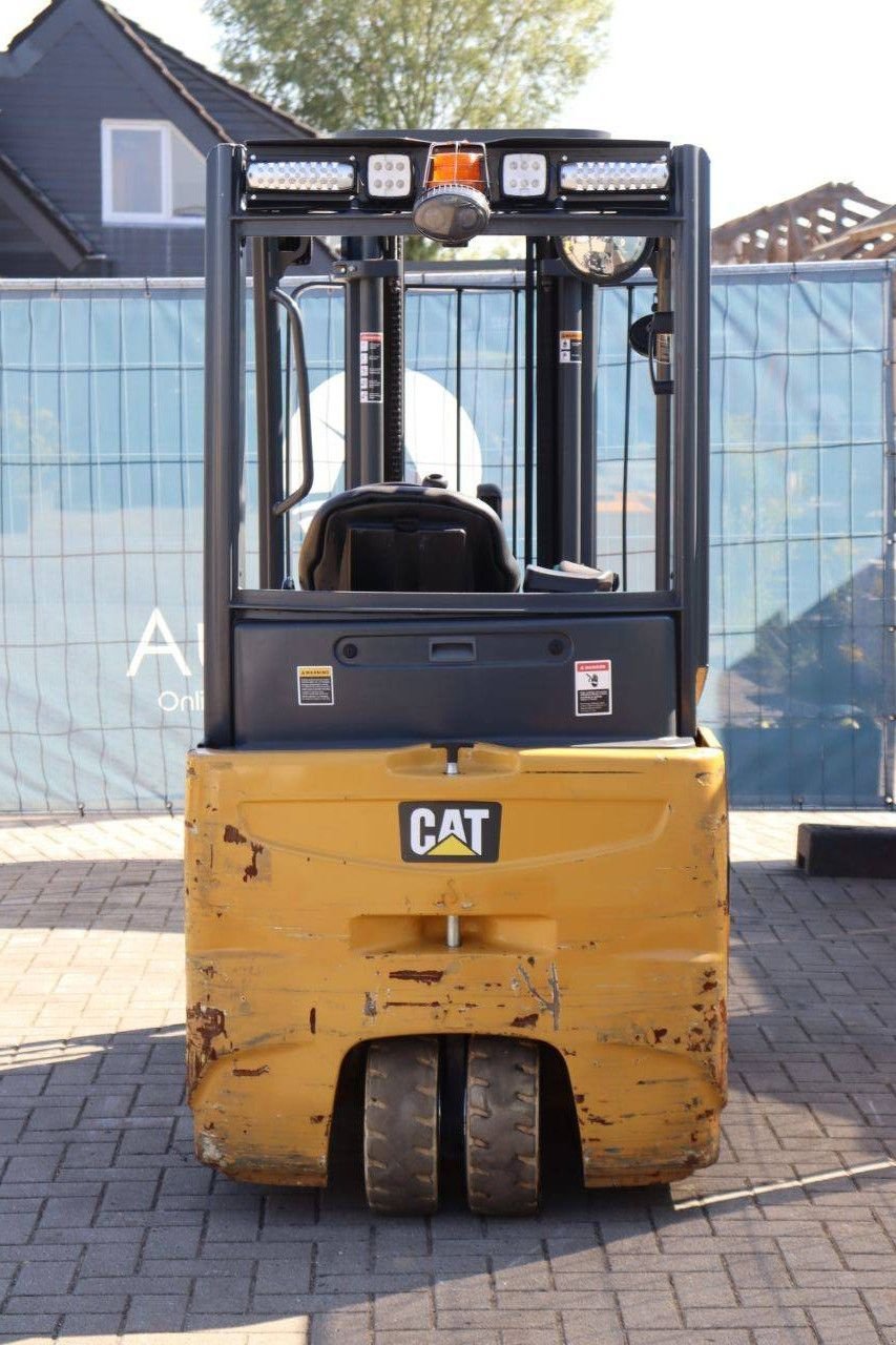 Frontstapler typu Caterpillar 2ET4000, Gebrauchtmaschine w Antwerpen (Zdjęcie 5)