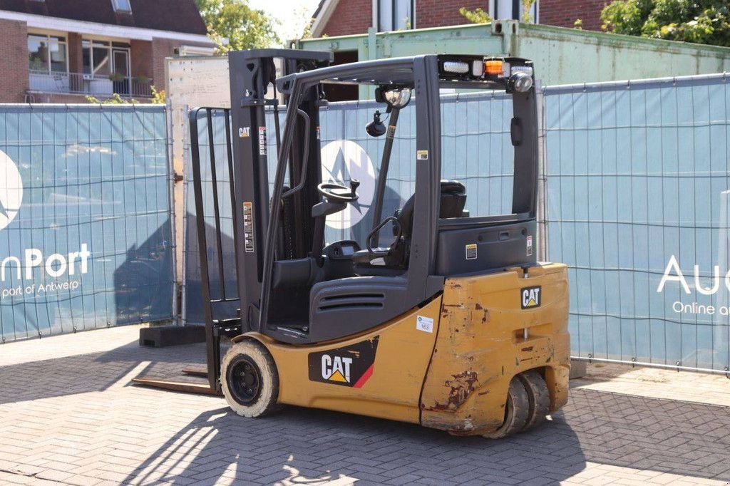 Frontstapler typu Caterpillar 2ET4000, Gebrauchtmaschine w Antwerpen (Zdjęcie 4)