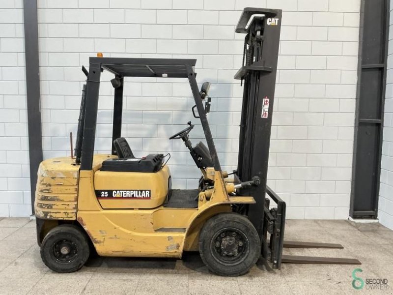 Frontstapler tipa Caterpillar DP 25, Gebrauchtmaschine u Wijchen (Slika 2)