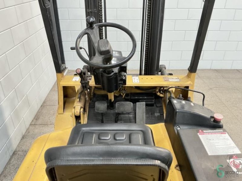 Frontstapler tipa Caterpillar DP 25, Gebrauchtmaschine u Wijchen (Slika 11)