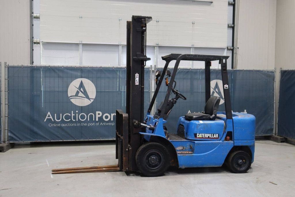 Frontstapler του τύπου Caterpillar DP25K, Gebrauchtmaschine σε Antwerpen (Φωτογραφία 1)