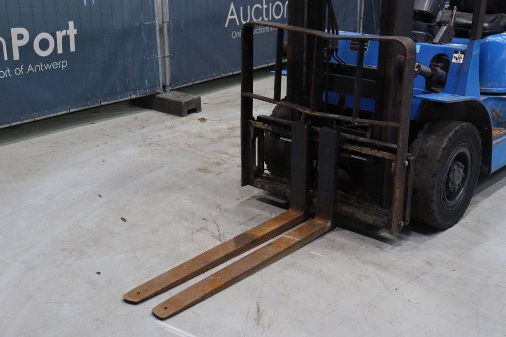 Frontstapler του τύπου Caterpillar DP25K, Gebrauchtmaschine σε Antwerpen (Φωτογραφία 11)