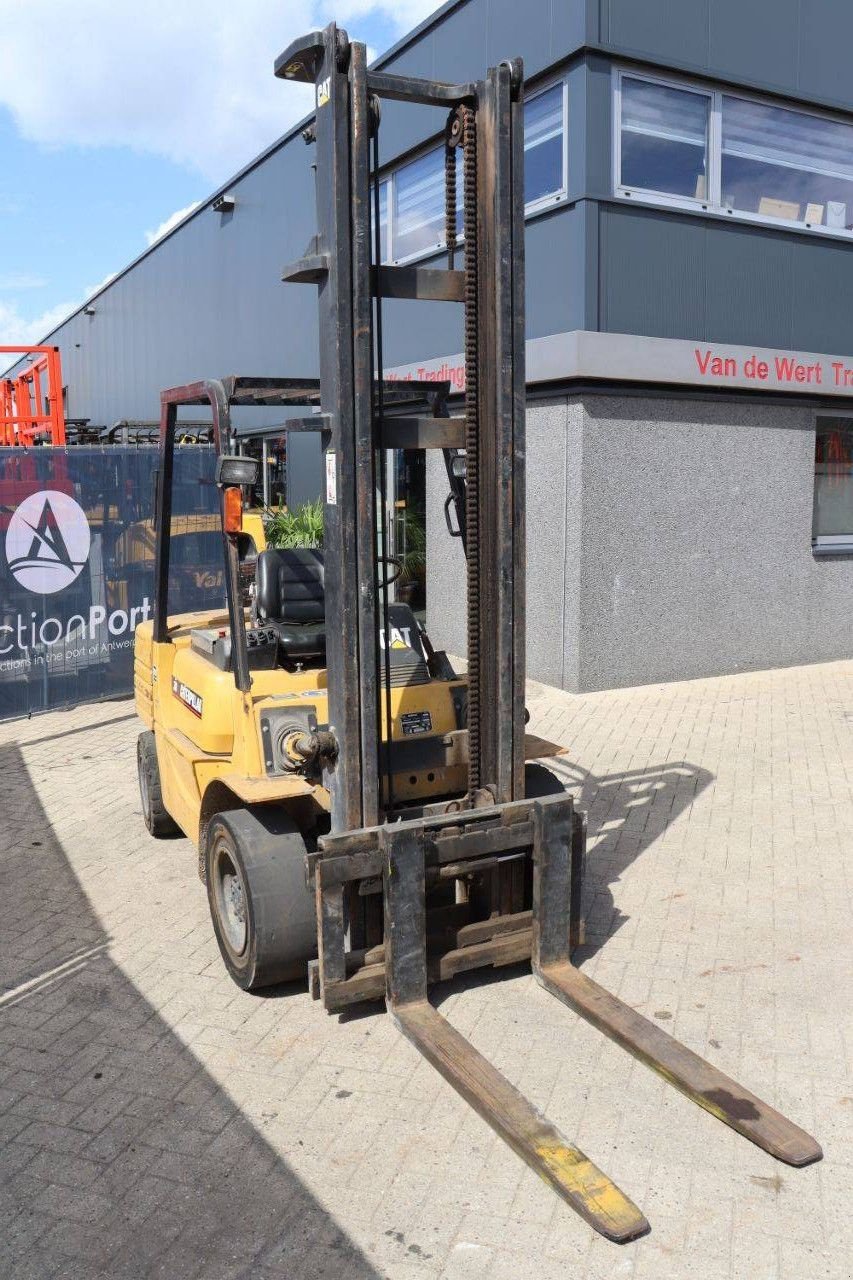 Frontstapler of the type Caterpillar DP30, Gebrauchtmaschine in Antwerpen (Picture 8)