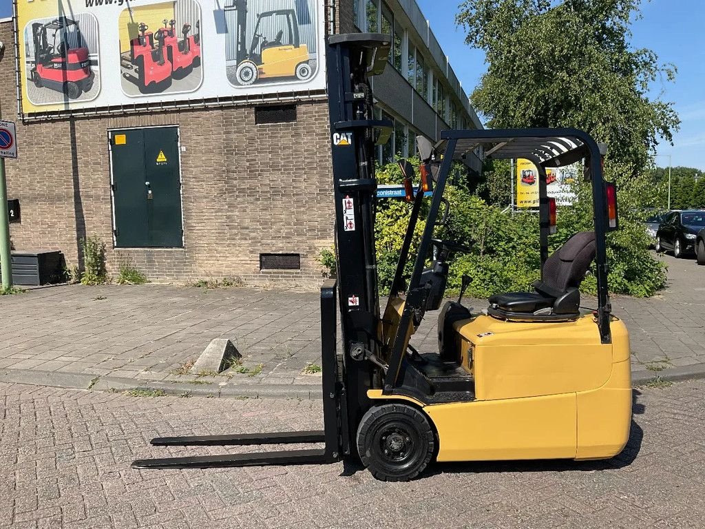 Frontstapler des Typs Caterpillar EP15KRT 1500KG 6.00METER HEFTRUCK, Gebrauchtmaschine in Vlaardingen (Bild 2)
