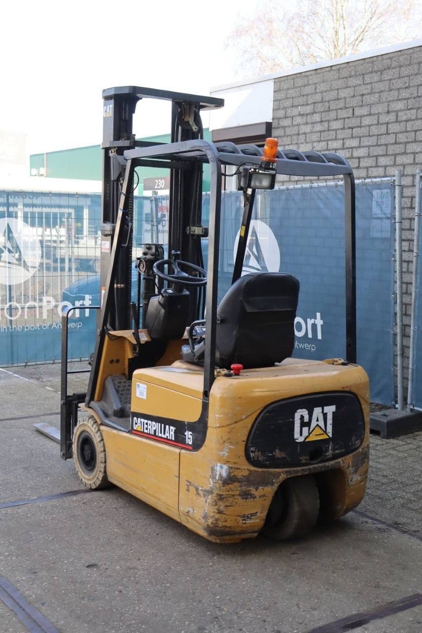 Frontstapler типа Caterpillar EP15KRT, Gebrauchtmaschine в Antwerpen (Фотография 4)