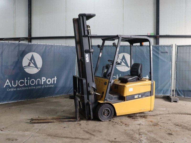 Frontstapler от тип Caterpillar EP16KT, Gebrauchtmaschine в Antwerpen (Снимка 1)