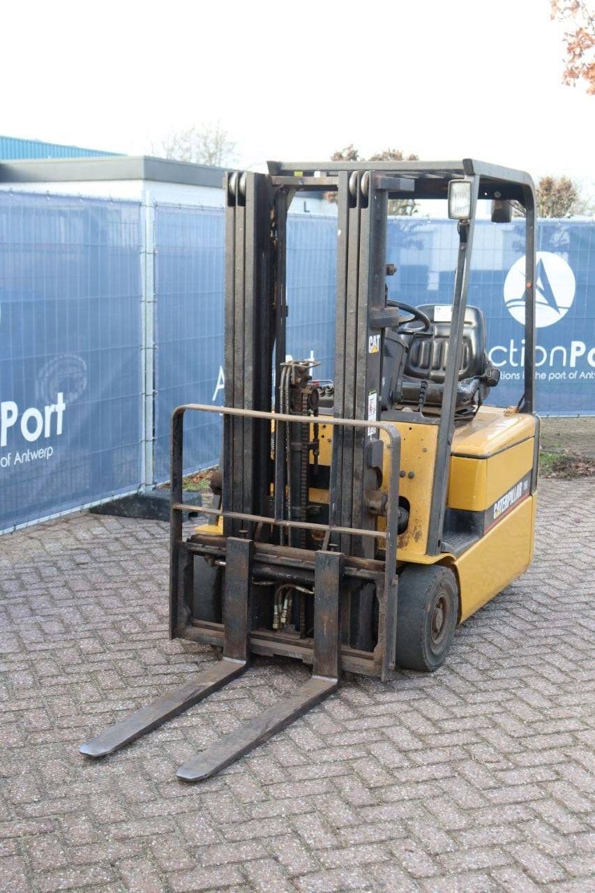Frontstapler Türe ait Caterpillar EP16KT, Gebrauchtmaschine içinde Antwerpen (resim 10)