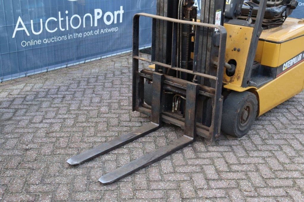 Frontstapler Türe ait Caterpillar EP16KT, Gebrauchtmaschine içinde Antwerpen (resim 11)