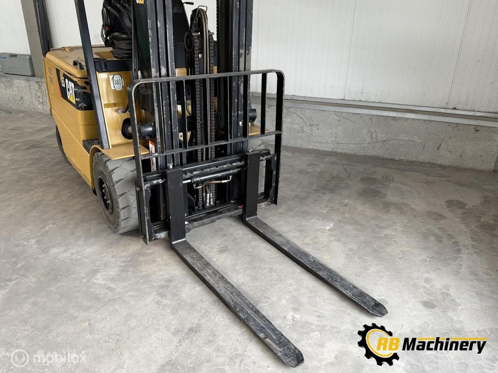 Frontstapler of the type Caterpillar EP25K PAC, Gebrauchtmaschine in Heerenveen (Picture 7)