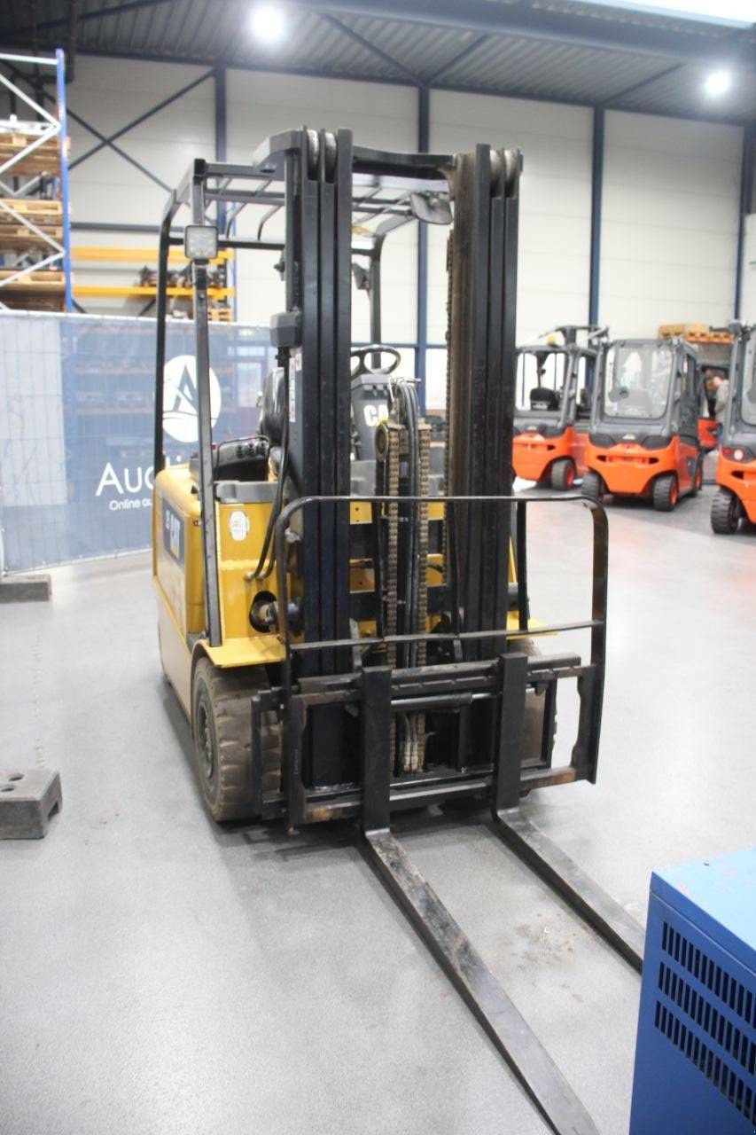 Frontstapler tip Caterpillar EP25K, Gebrauchtmaschine in Antwerpen (Poză 7)