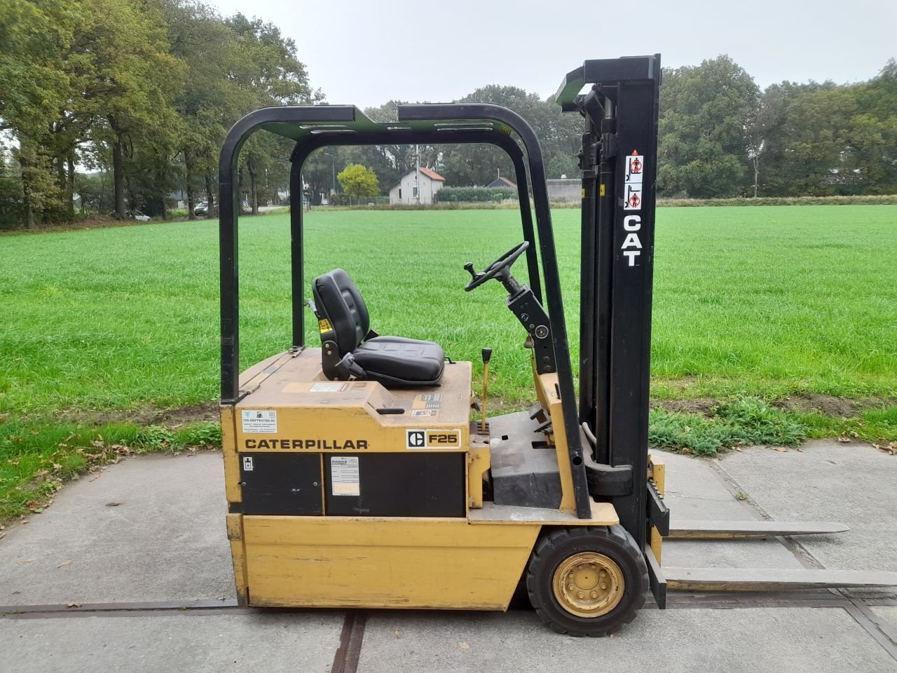 Frontstapler of the type Caterpillar F25, Gebrauchtmaschine in Veenendaal (Picture 5)