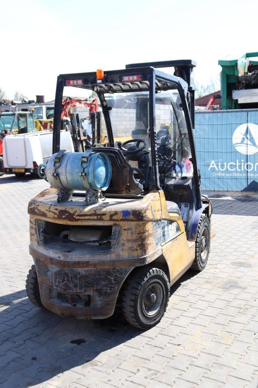 Frontstapler του τύπου Caterpillar GP25N, Gebrauchtmaschine σε Antwerpen (Φωτογραφία 7)