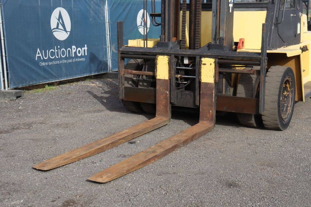 Frontstapler Türe ait Caterpillar V200B, Gebrauchtmaschine içinde Antwerpen (resim 11)