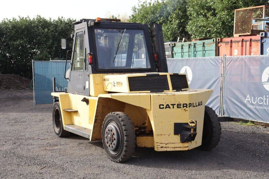 Frontstapler Türe ait Caterpillar V200B, Gebrauchtmaschine içinde Antwerpen (resim 4)