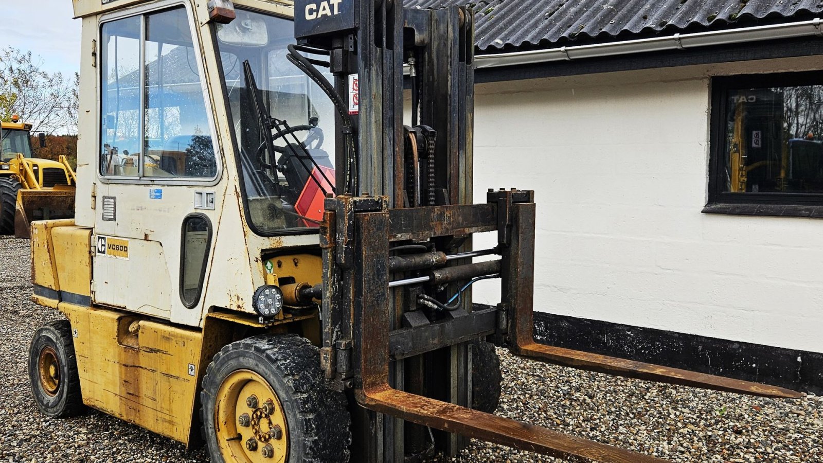 Frontstapler of the type Caterpillar VC60D / lukket kabine / 3 tons kapacitet / gas, Gebrauchtmaschine in Arden (Picture 2)