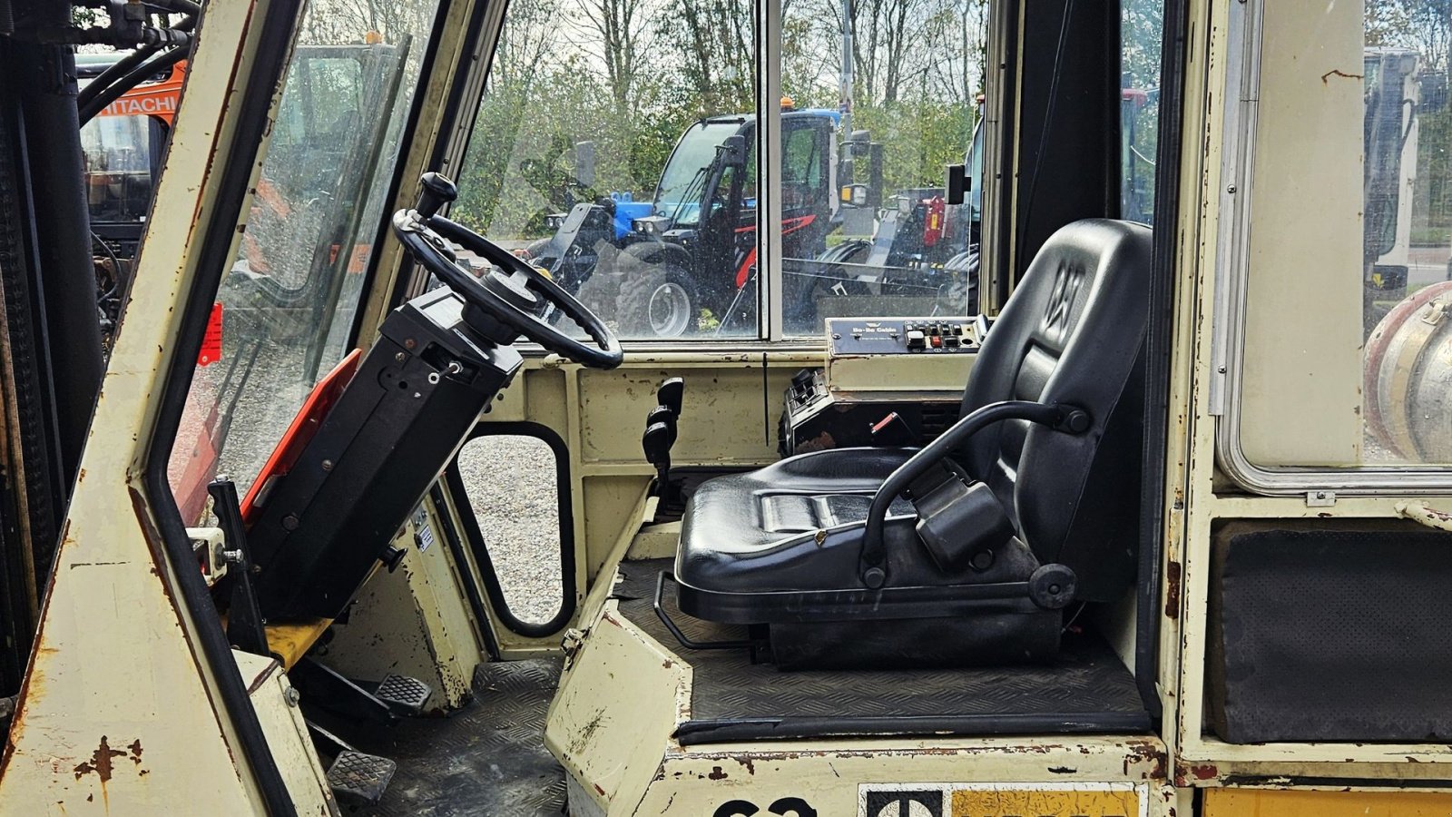 Frontstapler of the type Caterpillar VC60D / lukket kabine / 3 tons kapacitet / gas, Gebrauchtmaschine in Arden (Picture 11)