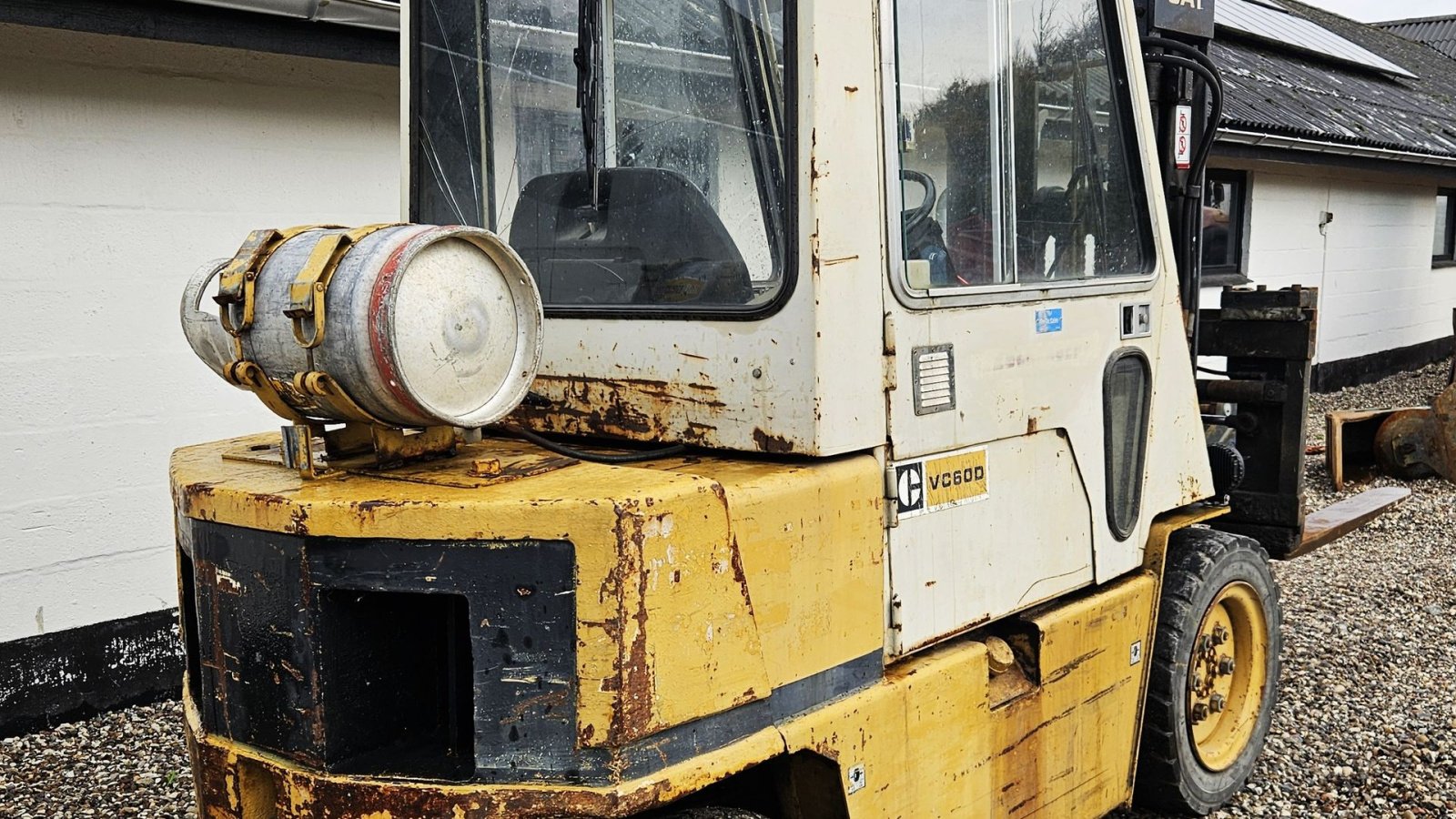 Frontstapler of the type Caterpillar VC60D / lukket kabine / 3 tons kapacitet / gas, Gebrauchtmaschine in Arden (Picture 7)