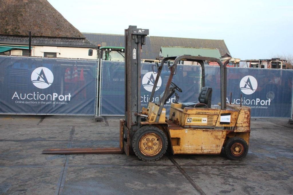 Frontstapler του τύπου Caterpillar VC60D SA, Gebrauchtmaschine σε Antwerpen (Φωτογραφία 1)