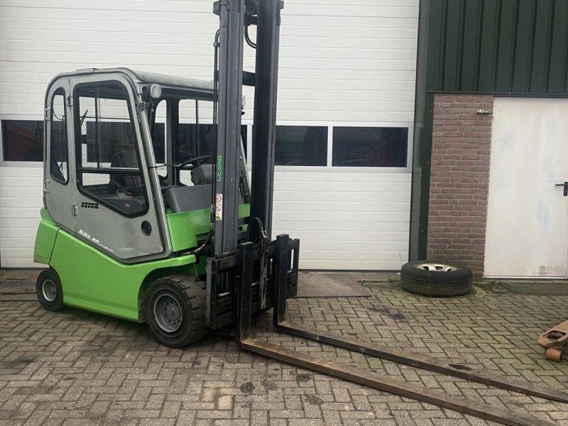 Cesab Blitz 300, Gebrauchtmaschine, Year of manuf.: 2000, Operating hours / hectare: 12667 (Picture 1) Frontstapler of the type Cesab Blitz 300, Gebrauchtmaschine in Meijel (Picture 1)