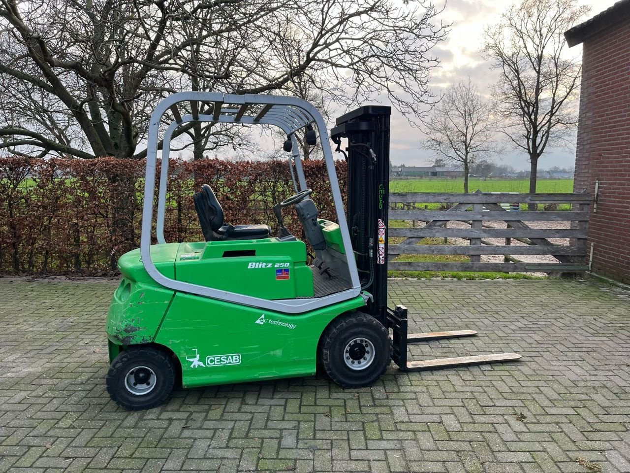 Frontstapler typu Cesab C4E250V, Gebrauchtmaschine v Buggenum (Obrázek 5)