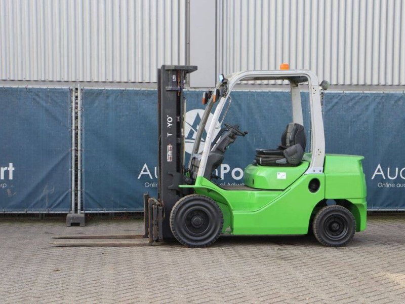 Frontstapler типа Cesab M325D, Gebrauchtmaschine в Antwerpen (Фотография 1)