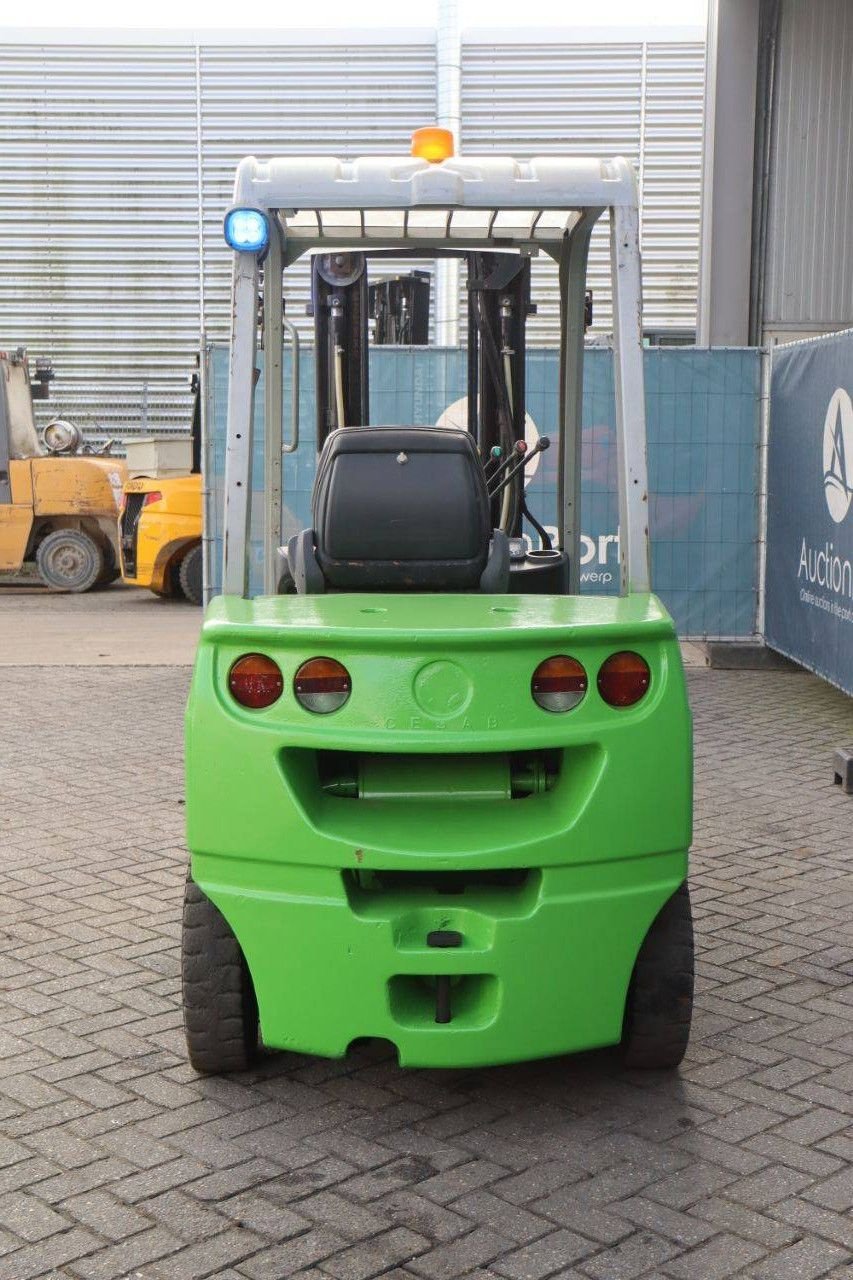 Frontstapler типа Cesab M325D, Gebrauchtmaschine в Antwerpen (Фотография 5)